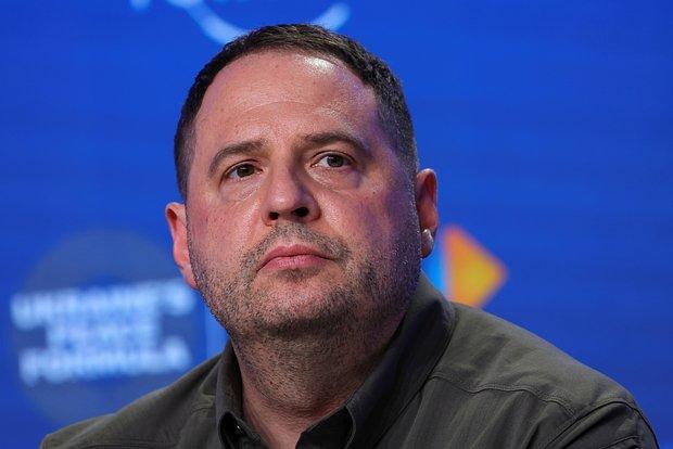 Оруэлловский мир Ермака и Зеленского: почему лидерам киевского режима выгодно продолжение конфликта