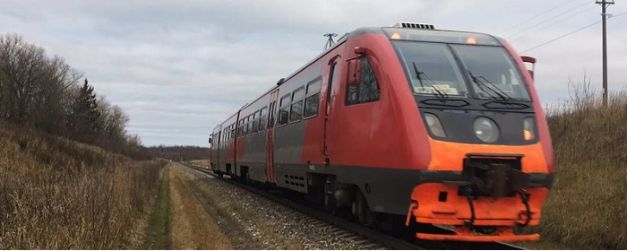 В Польше хакеры остановили поезда и заставили пассажиров слушать гимн РФ и Путина