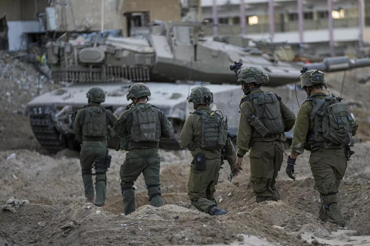 В секторе Газа с начала наземной операции погибли 240 солдат израильской армии