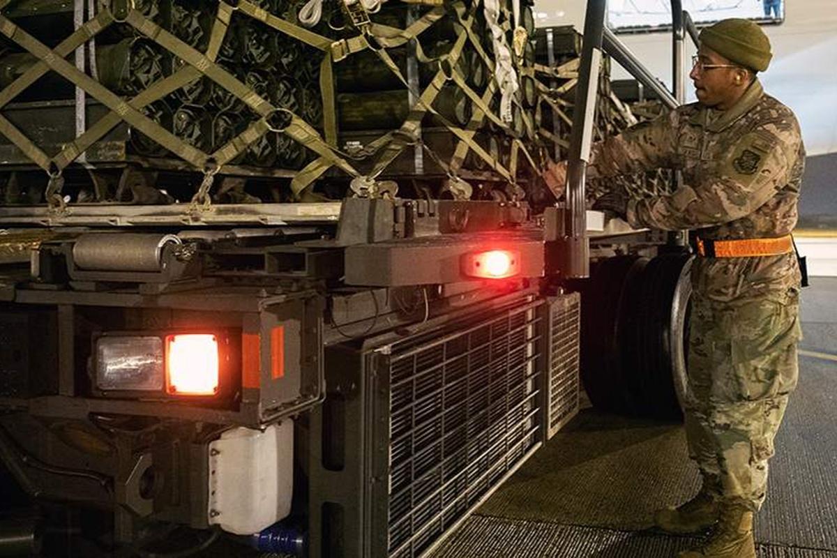 В ЕС заявили, что не смогут оплатить США оружие для Украины