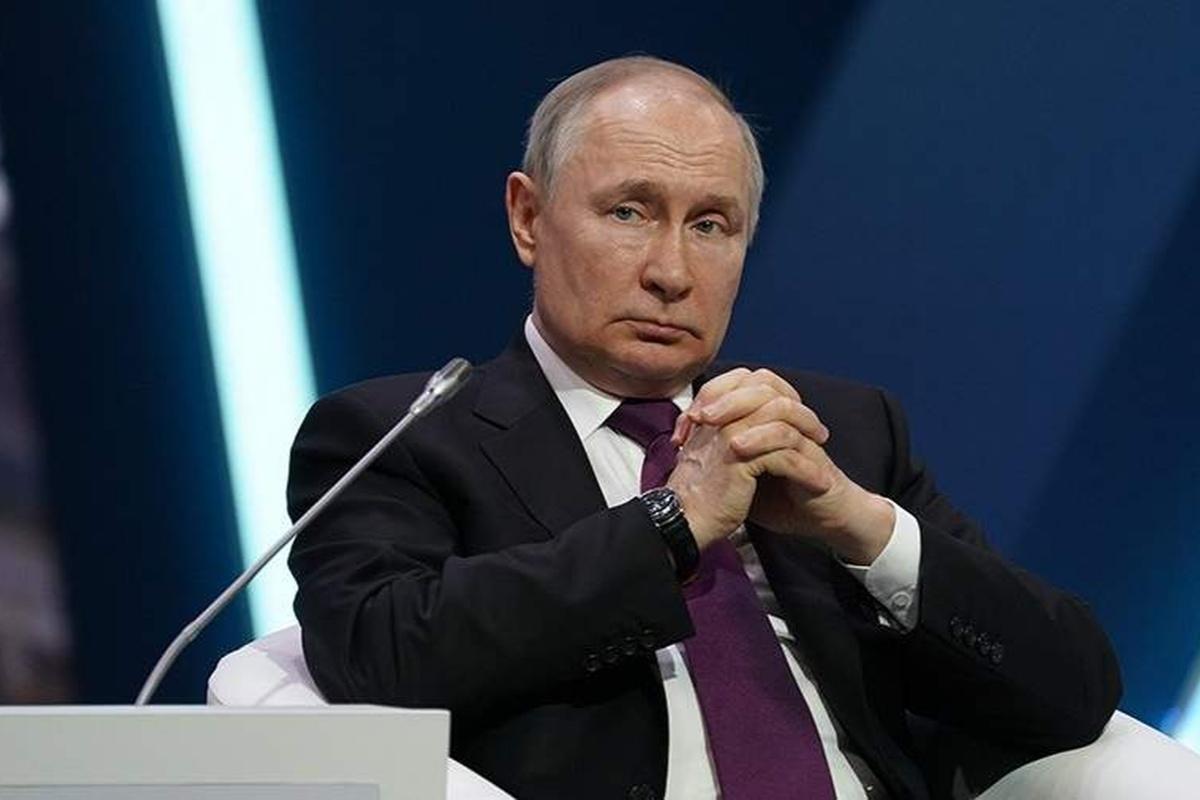 Бывший шеф MI6 о «двух лицах» Путина: каким Мур видит российского президента?