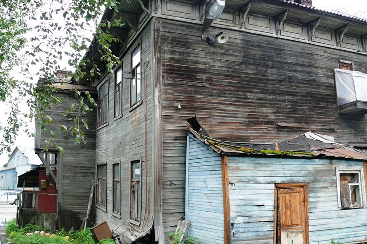 Глава СКР заявил о 75 тысячах проживающих в аварийном жилье в Архангельской области