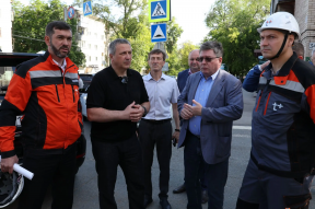 «От этой работы зависит комфорт и тепло в квартирах людей»: Мэр Самары Иван Носков проверил ход реконструкции инженерных коммуникаций