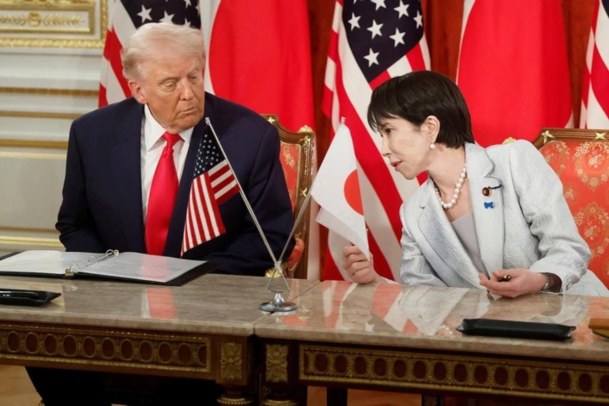 Трамп выразил поддержку премьер-министру Японии Такаити