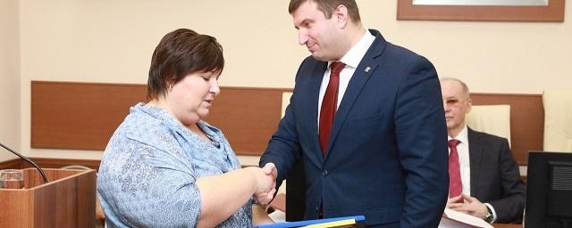 Юрий Ермаков поздравил регионального победителя диктанта на тему ВОВ