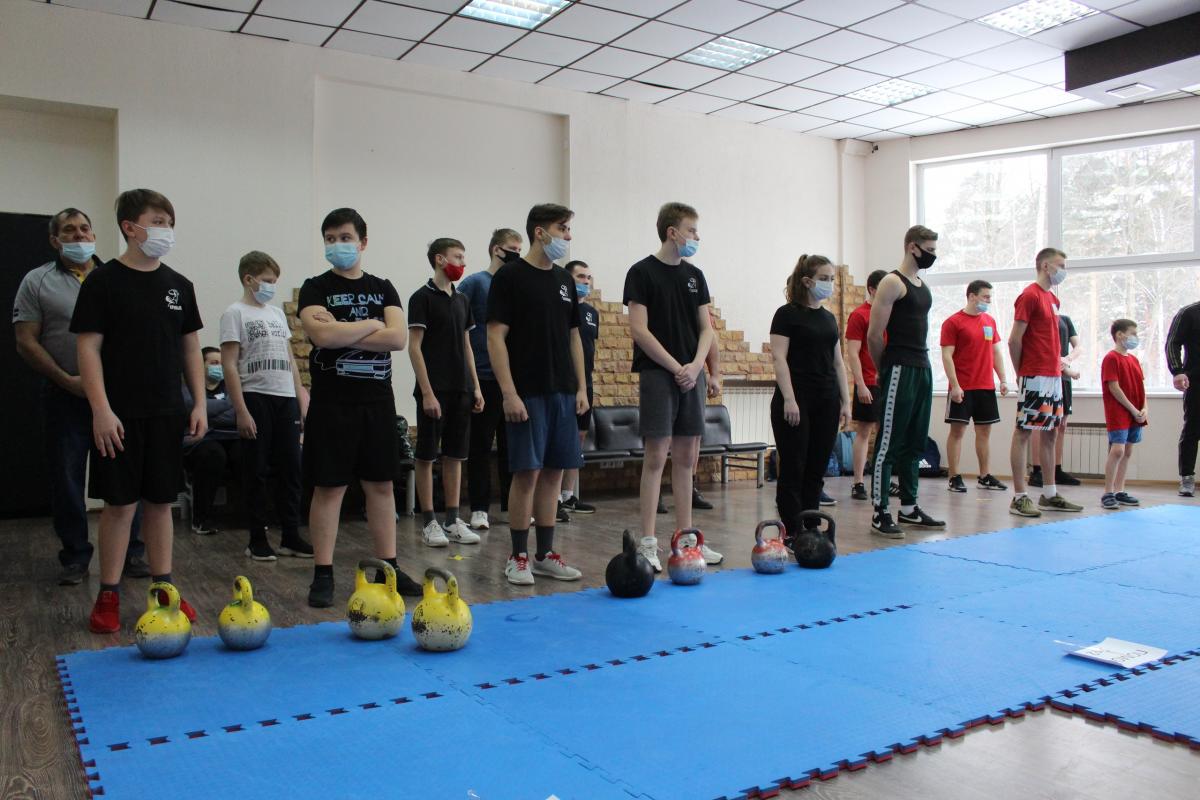 В Красногорске состоялся турнир по гиревому спорту