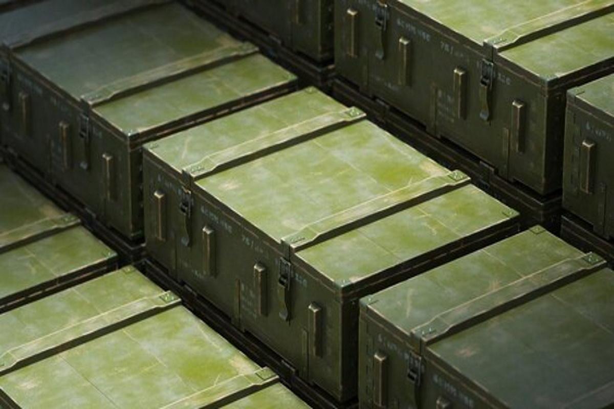 В Греции рабочие заблокировали грузовики, доставлявшие взрывчатку на военный завод