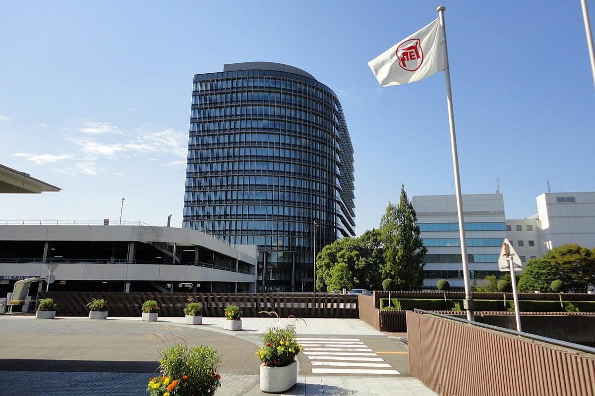 Toyota теряет прибыль — тарифы Трампа бьют по главному столбу японской экономики