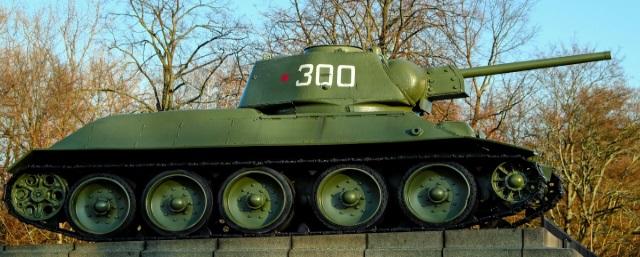 Коллекционер из Самары предложил властям Нарвы отдать Танк Т-34 в обмен на Эстонский Крест