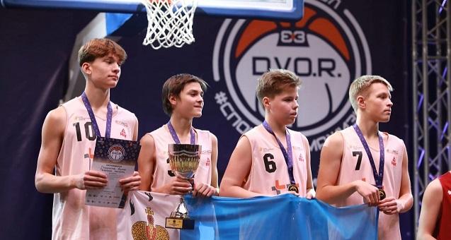Тверские школьники одержали победу на Всероссийском фестивале дворового баскетбола