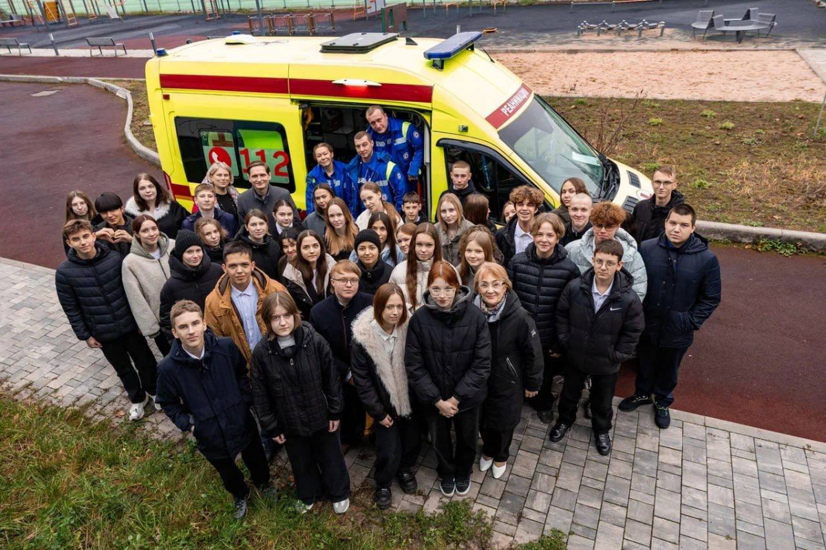 Ученикам школы №16 Орехово-Зуевского городского округа рассказали, как устроена работа скорой помощи «изнутри»