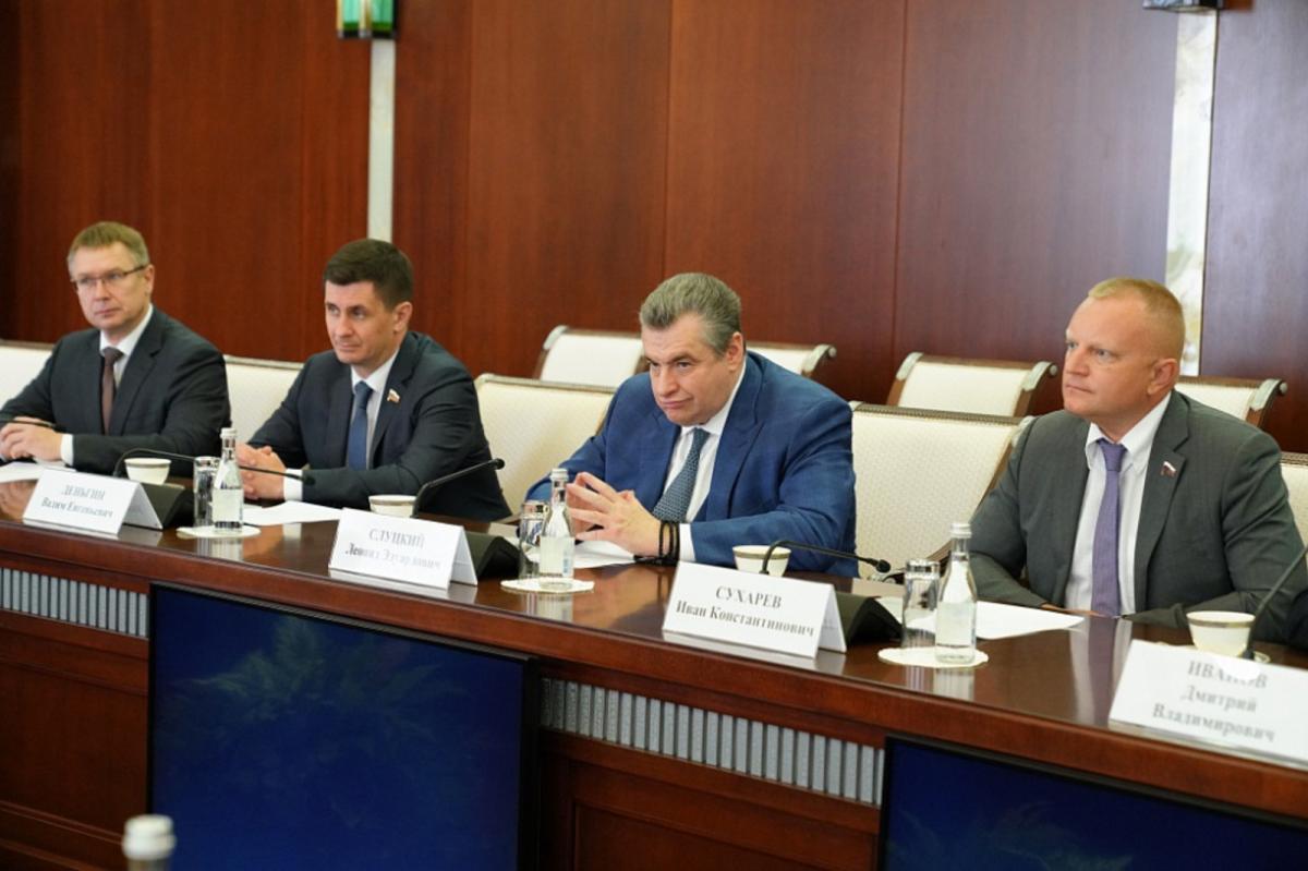 Партия ЛДПР потратила 133 млн рублей на свое руководство