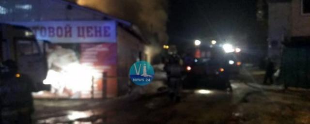 Крупный пожар на складе с овощами во Владивостоке удалось локализовать