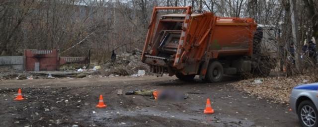 В Смоленске будут судить водителя мусоровоза, задавившего пенсионерку