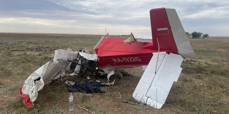 В Калмыкии при выполнении химических работ потерпел крушение легкомоторный самолет