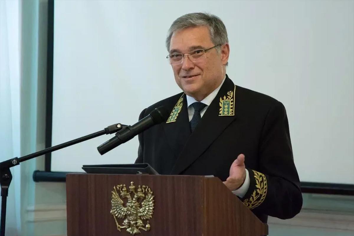 «Ковер» для посла: почему новое правительство Венгрии впервые вызвало дипломата РФ