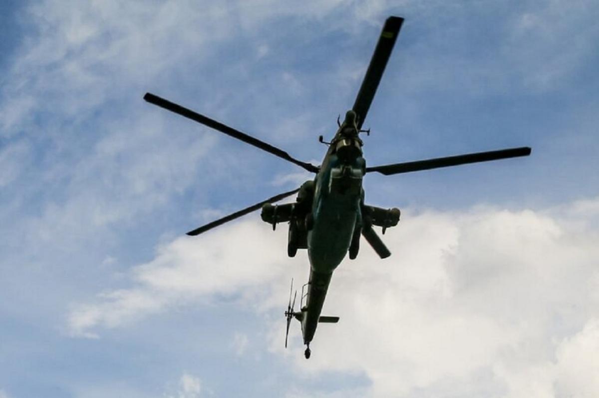 При крушении боевого вертолета Ми-28 в лесном массиве в Калужской области погиб экипаж
