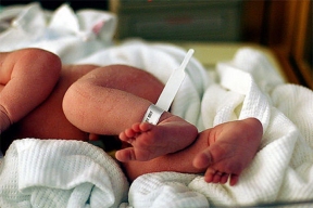 Врачи из Петербурга удалили у новорожденной опухоль весом более 2 килограммов