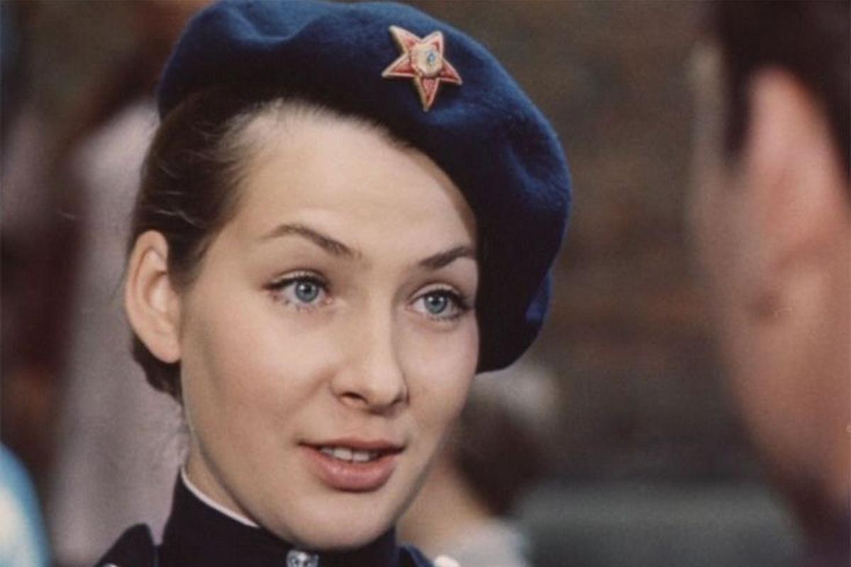 Гибель мужей, ужасный аборт и бутылки у метро. Как сложилась судьба Вари из фильма «Место встречи изменить нельзя»