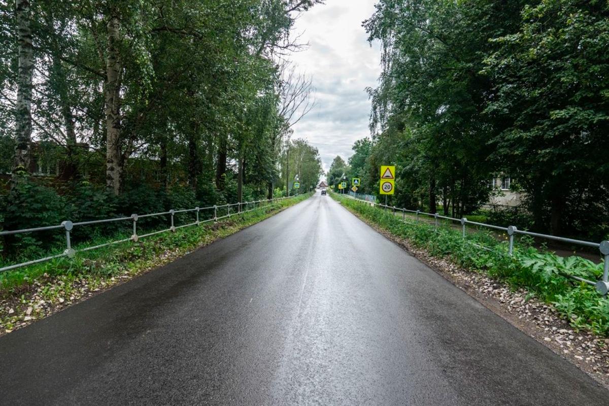 Андрей Воробьёв: К 1 Сентября в Подмосковье привели в порядок почти 300 дорог к образовательным учреждениям