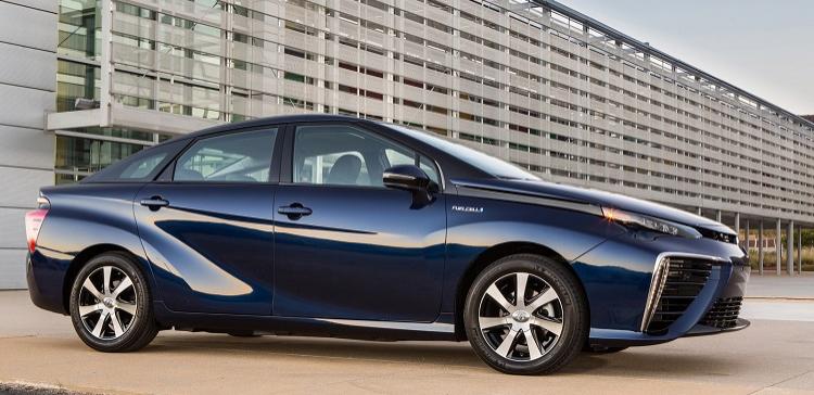 Очередь на покупку Toyota Mirai растянулась на 3-4 года