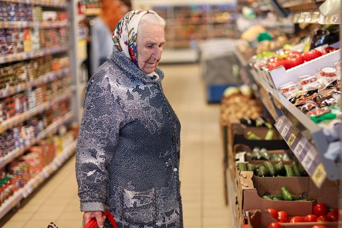 Часть российских пенсионеров получит две пенсии в декабре из-за новогодних праздников