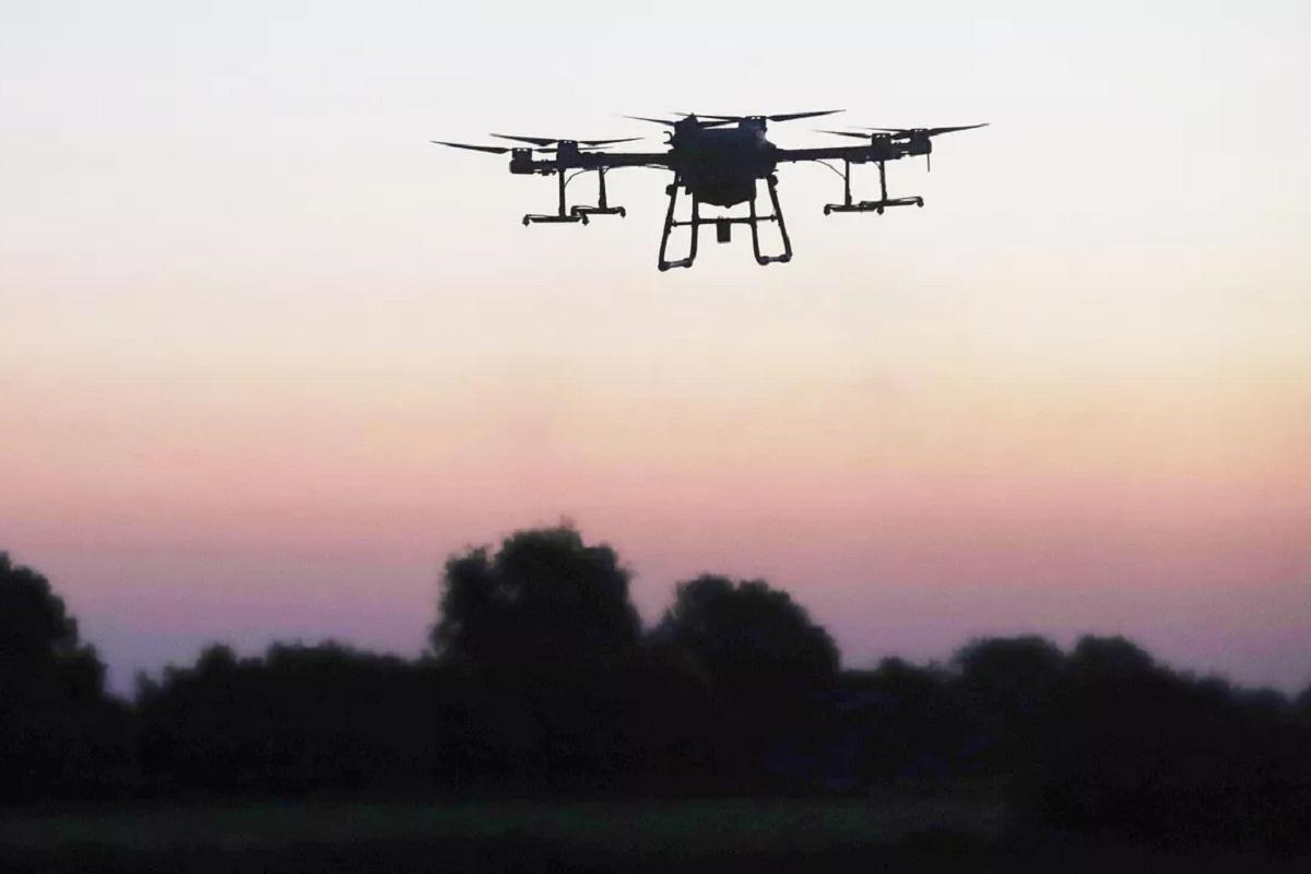 В Китае протестировали дроны, вызывающие дождь