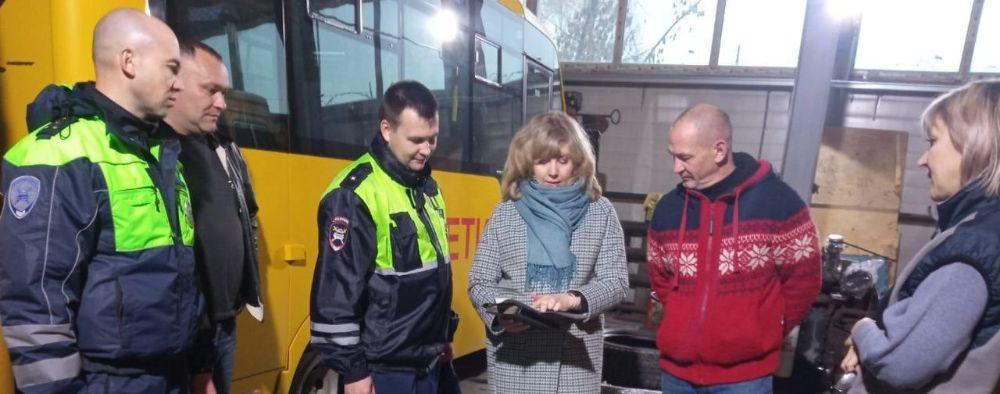 В г.о. Чехов проходят проверки школьных автобусов