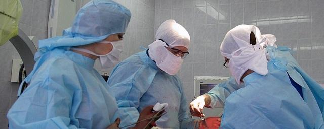 В Брянске врачи сделали операцию по замене коленного сустава