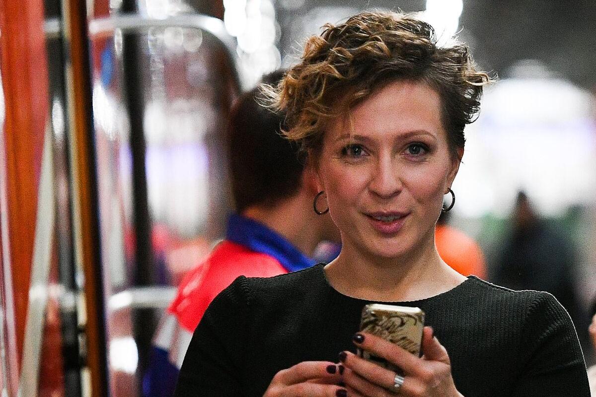 Нокаут от «Голоса»: Яна Чурикова рухнула со сцены на бетон и шокировала врачей съемочной группы