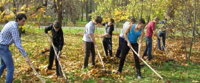 В Казани убирали «Следы присутствия» в местах отдыха