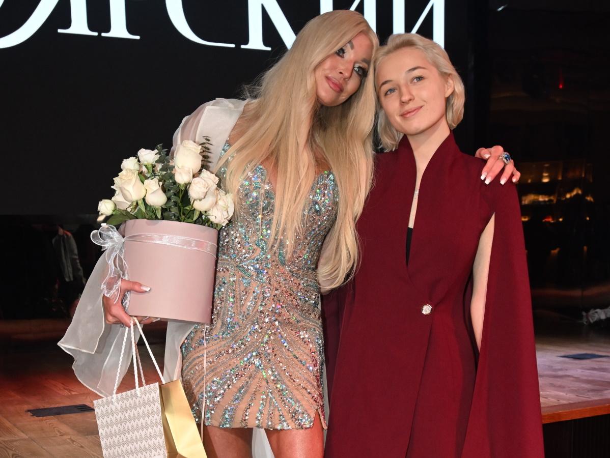 «Всё будет по-королевски!» Волочкова планирует грандиозную свадьбу, но не для себя