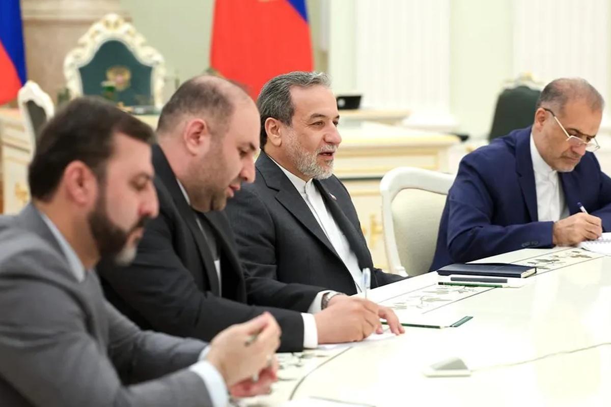 Не только дипломатия: эксперт раскрыла истинные цели визита главы МИД Ирана в Россию