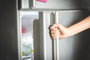 В США женщина заморозила четырех младенцев в холодильнике и избежала тюрьмы