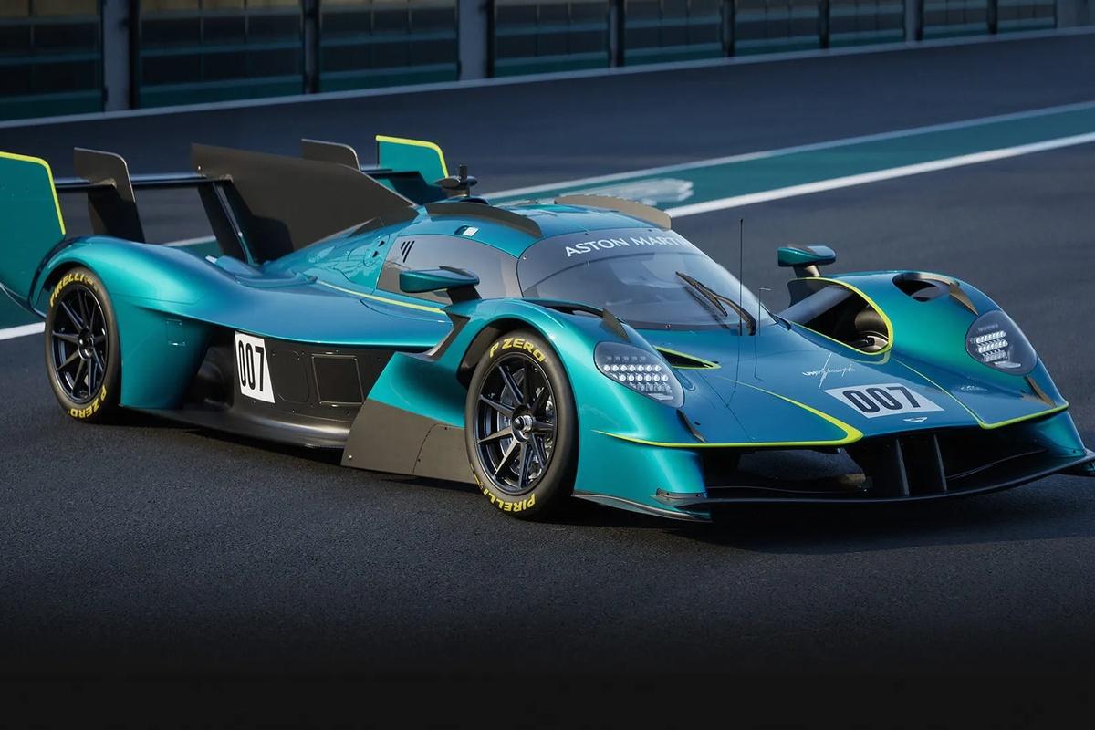 Aston Martin показал трековую версию Valkyrie для элитных клиентов