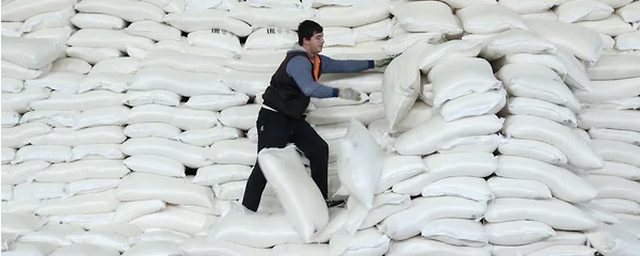 Бизнес готовится к «запредельным» ценам на сахар