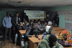 В частном доме в Пушкине полицейские обнаружили 47 нелегальных мигрантов
