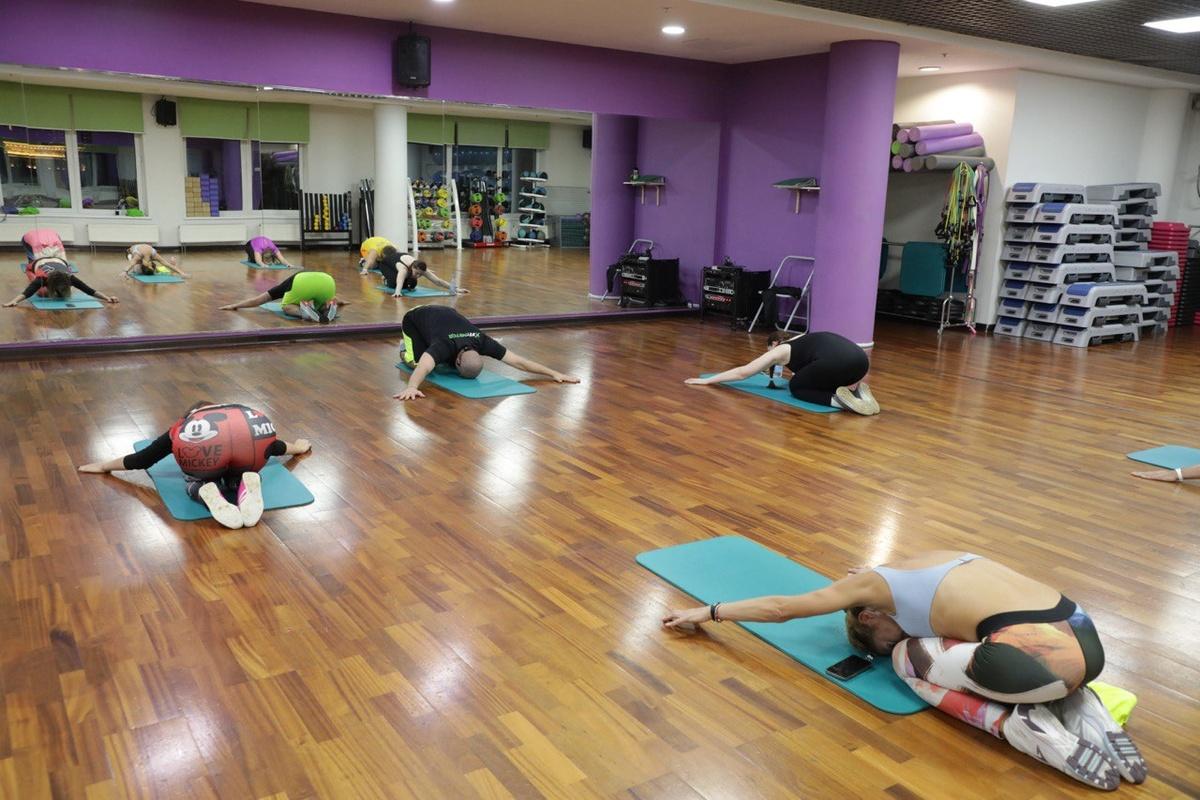 Активность в декабре: как сохранить баланс между работой, праздниками и фитнесом