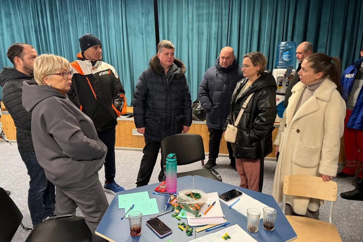 Глава Кабмина Республики Адыгея Анзаур Керашев: Никого один на один с бедой не оставим, все службы работают на местах