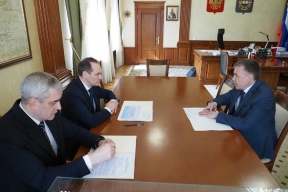 Глава Мордовии провел совещание с главным судебным приставом республики