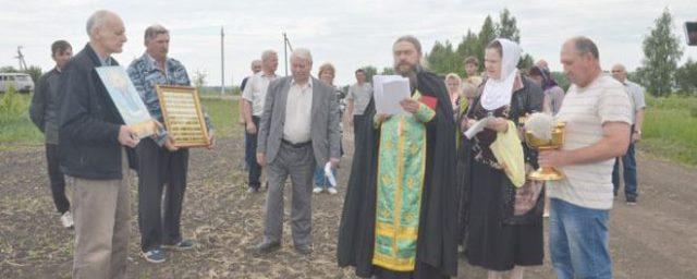 В Орловской области православные просили у Бога дождя