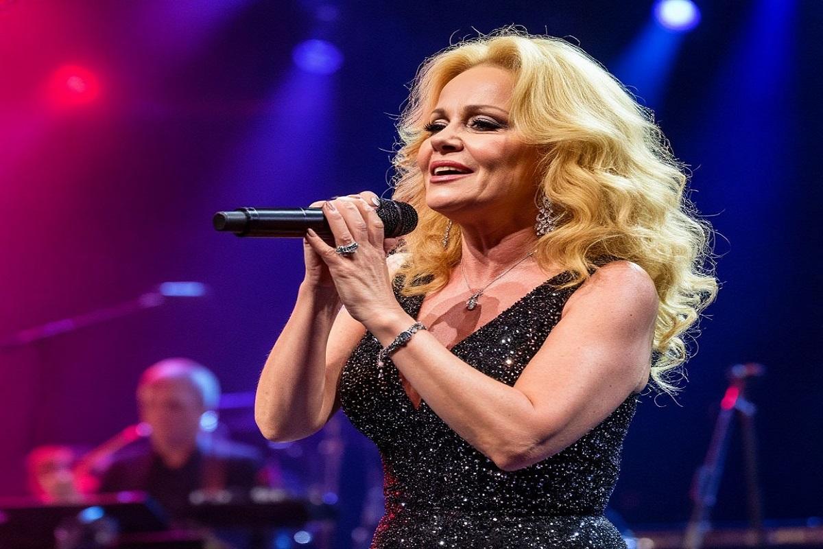 Долина заработает 21 млн на юбилейном концерте в Питере