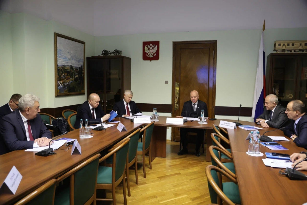 Председатель Заксобрания Валерий Малышев обсудил с коллегами меры по ликвидации «серых зон» в борьбе с коррупцией