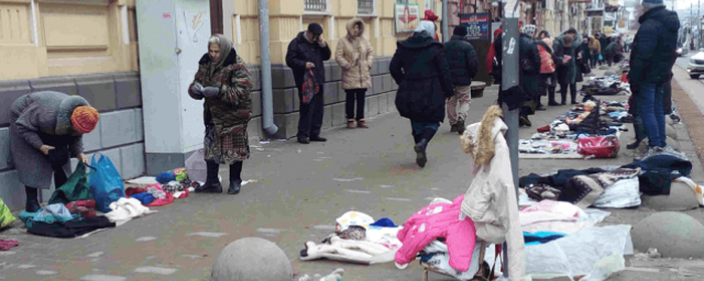 Власти Ростова выявили нарушения в работе Центрального рынка