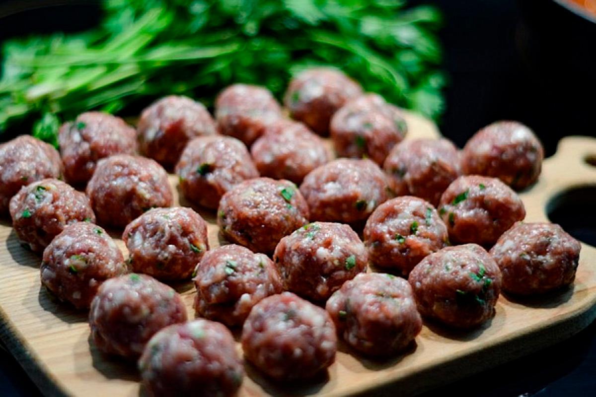 Россельхознадзор выявил нарушения в составе мясной продукции Верхневолжья