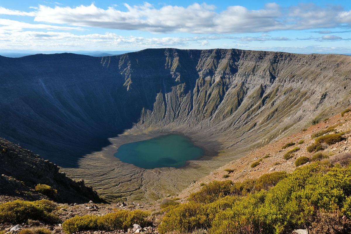 В Китае обнаружен кратер от астероида мощностью в 40 Хиросим