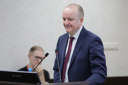 Спикер Сахалинской областной Думы Елена Касьянова: Общественная палата региона продолжает оставаться надежным мостом между властью и жителями