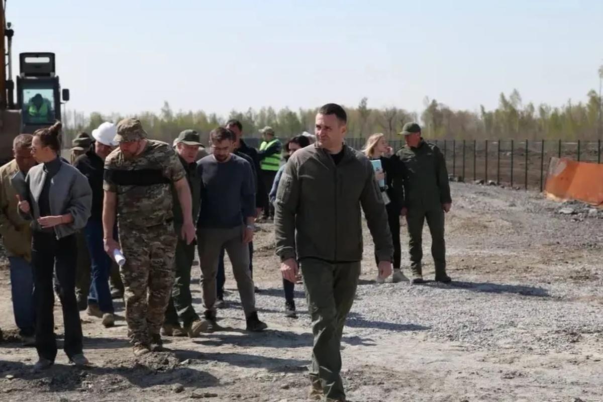 Губернатор на стройке: министры Хабаровского края вышли из кабинетов
