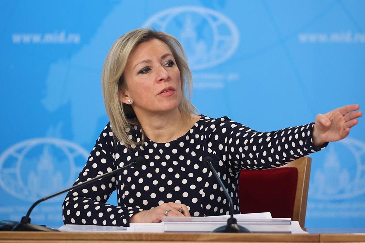 Захарова объяснила высокомерием отказ Лондона направить своего представителя на инаугурацию Путина