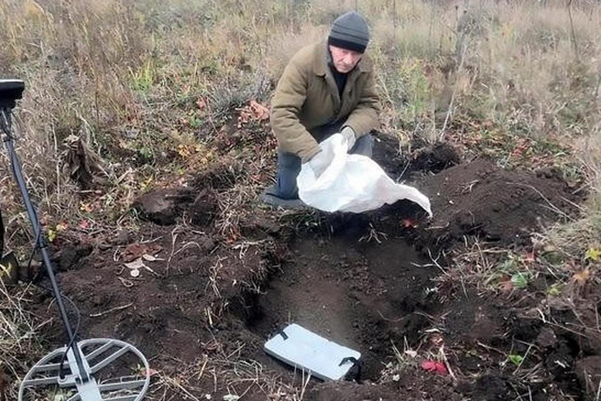 В Белгородской области поисковики нашли останки трех участников Великой Отечественной войны